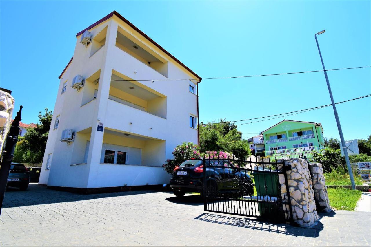 Apartmani Bakran Lopar Luaran gambar