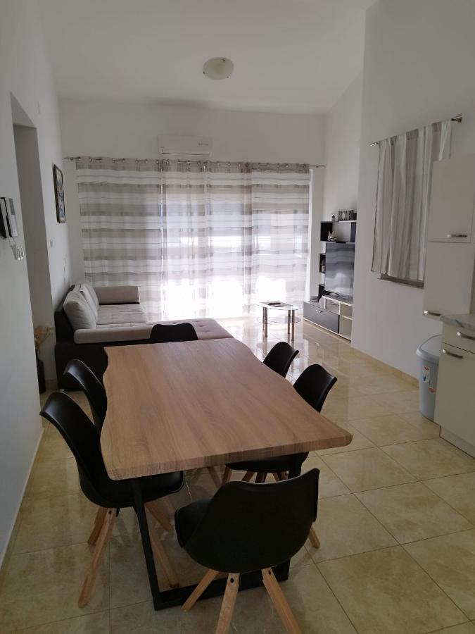Apartmani Bakran Lopar Luaran gambar